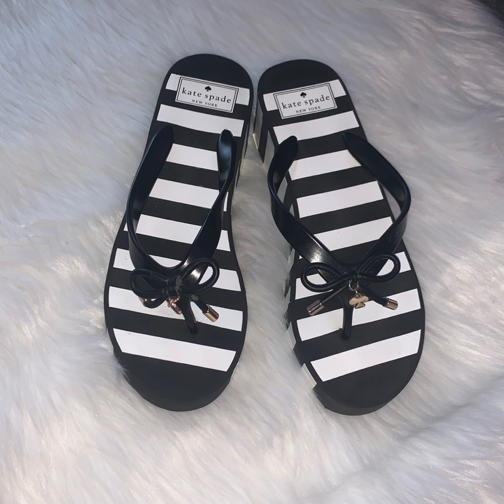 Kate spade wedged flip-flops size 8
